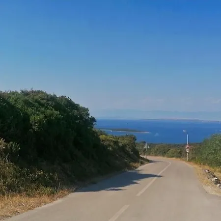 Charming 1 Bedroom House On Island Sestrunj * Задар