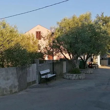 Charming 1 Bedroom House On Island Sestrunj * Задар